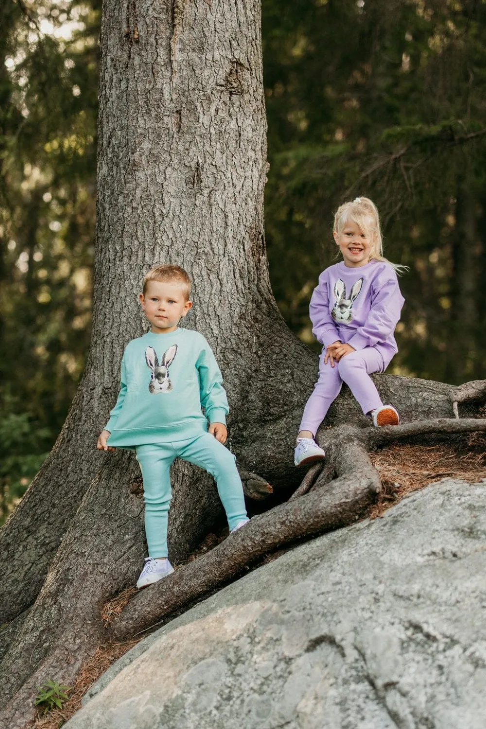 Metsola Paidat|Paidat>BUNNY OCEAN OVERSIZE SWEATER -COLLEGEPAITA