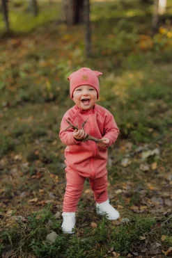 Metsola Päähineet Ja Huivit|Merinovillapipot>RIB BEAR BABY BEANIE -MERINOVILLAPIPO | RASPBERRY